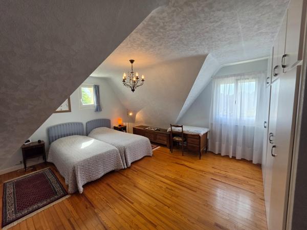 Maison à PENVENAN, 22710 - 8 pièces 200m²