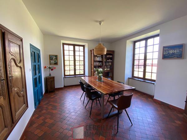 Maison 12 pièce(s) 7 chambre(s) 280 m²
