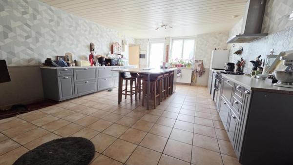 Maison à vendre à Fayl-Billot en Haute-Marne (52500), ref :