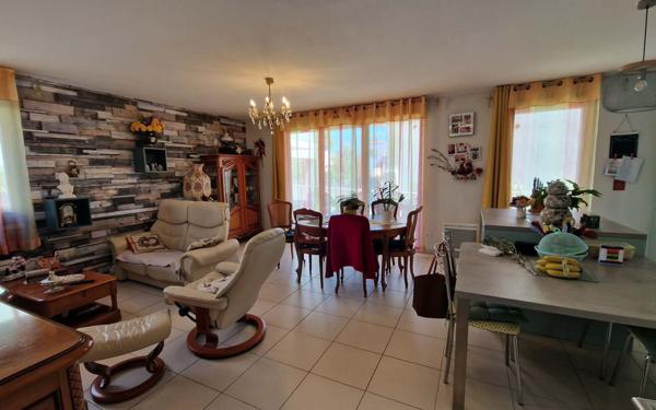 Appartement à vendre    4 pièces • 82,40 m2 Mèze