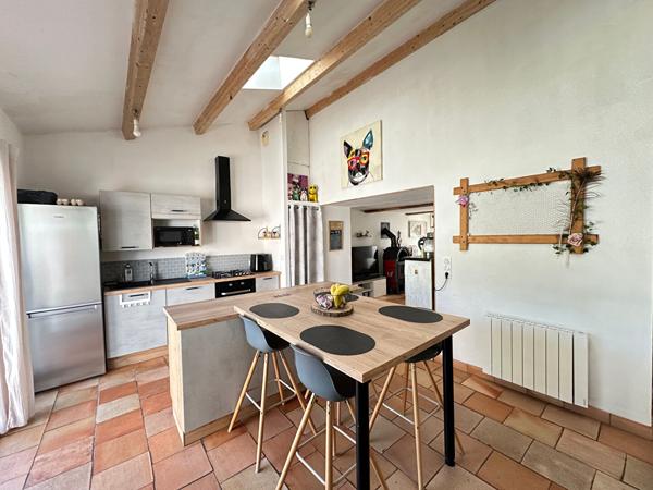 Maison en pierre 3 chambres à vendre à Maché