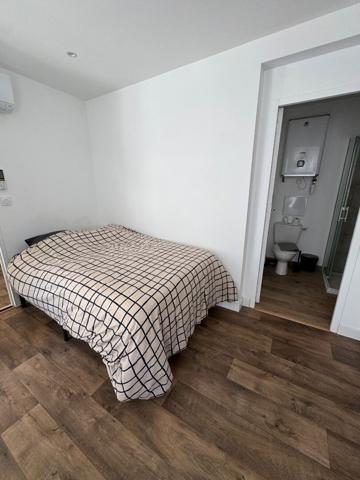 CENTRE VILLE STUDIO MEUBLE Avec charges comprilses , Brest