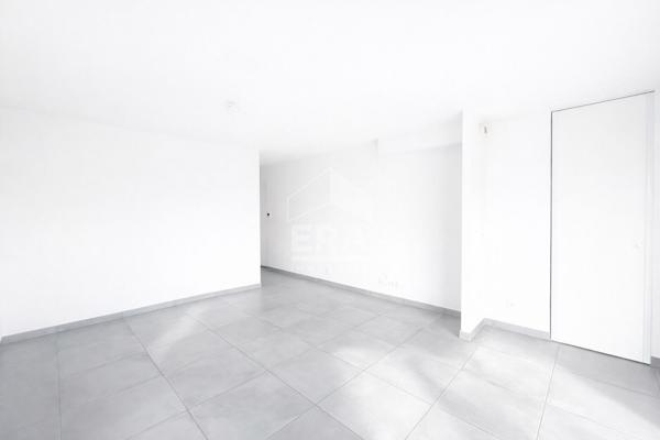 A vendre - Toulouges - Appartement - dernier etage - 2 chambres - terrasse - Place de Parking - Garage