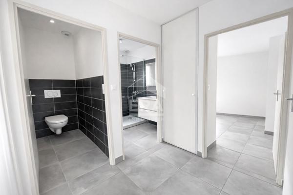 A vendre - Toulouges - Appartement - dernier etage - 2 chambres - terrasse - Place de Parking - Garage