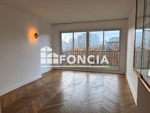 Location Appartement 3 pièces 63.44 m² - 10 AVENUE DE SALONIQUE Paris 75017