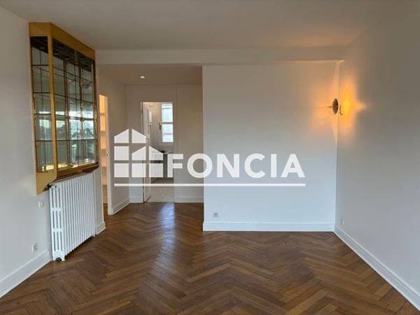Location Appartement 3 pièces 63.44 m² - 10 AVENUE DE SALONIQUE Paris 75017