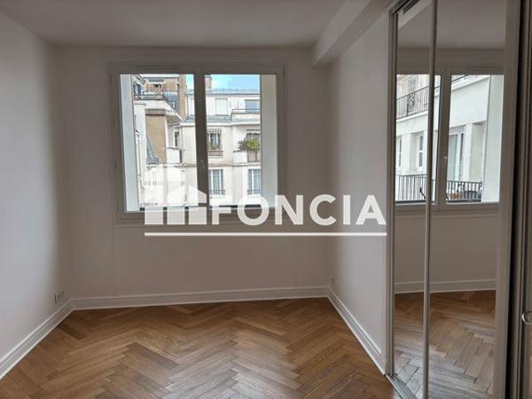 Location Appartement 3 pièces 63.44 m² - 10 AVENUE DE SALONIQUE Paris 75017
