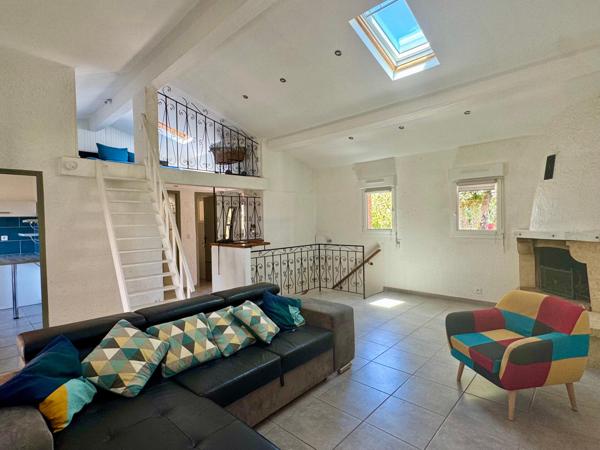 Fréjus Tour de Mare- au calme, maison 115m2+ mezzanine+garage+cave et spa à voir !