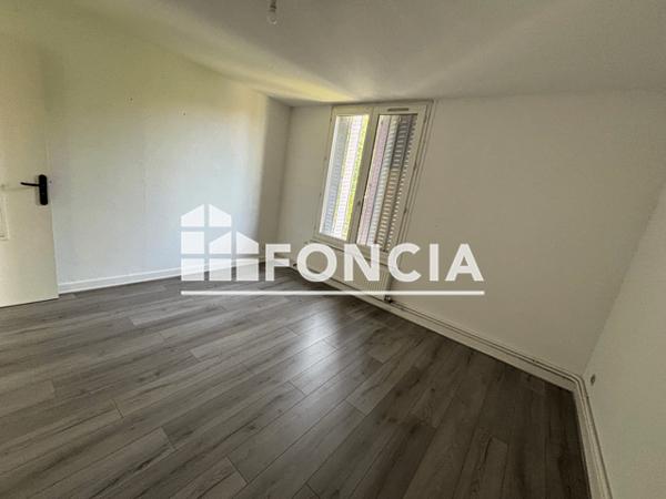 Location Appartement 4 pièces 100.87 m² - 51 RUE HENRI BAZIN Nancy 54000