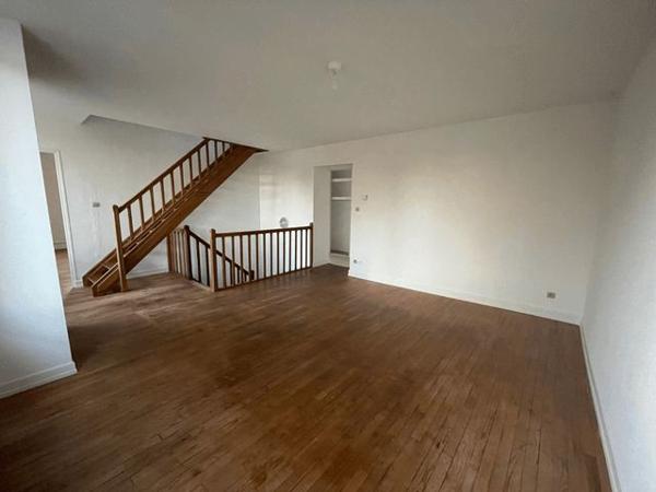 Location Appartement 4 pièces 100.9 m² - 51 RUE HENRI BAZIN Nancy 54000