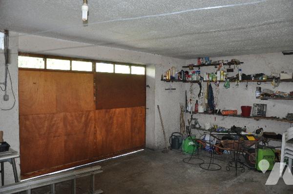 AURIGNAC centre, belle maison de 135m², garage, sur 1 hectare de terrain clôturé : prix 233.200 € CC