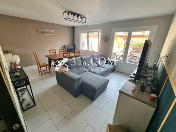 Maison
                                                                                                                                                                                                                                                                                                                        4 pièce(s)                                                                                                                                                                                                          3 chambre(s)                                                                                                                                                                                                          85  m²