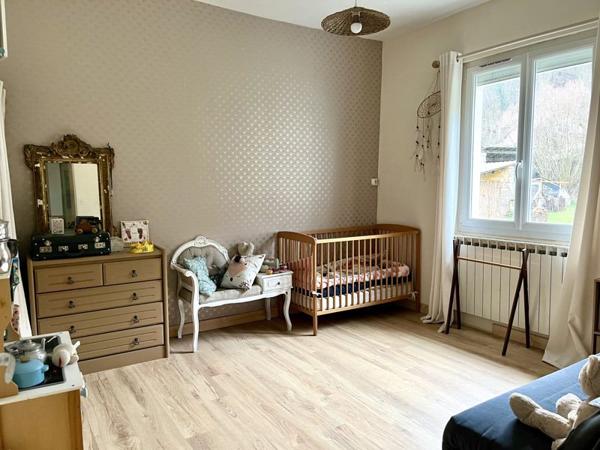 Maison à vendre 241 960 € Cransac 8 p 201 m² DPE C