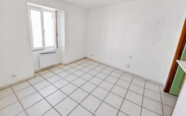 Appartement à vendre    2 pièces •  Manosque