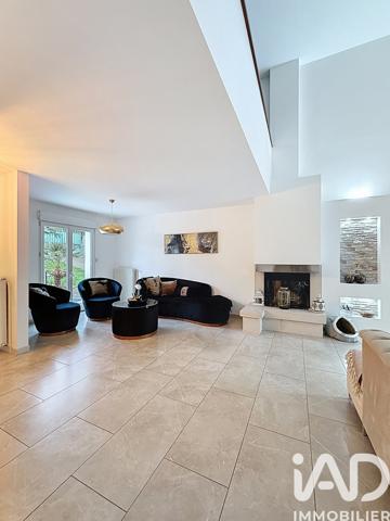 Maison à vendre 13 pièces 350 m² Saintry-sur-Seine