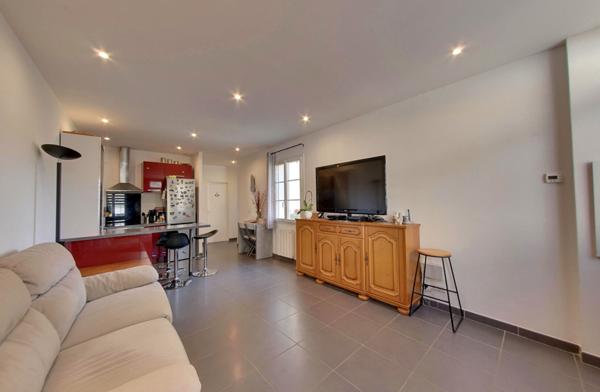 Appartement Grisy Suisnes 3 pièces 58 m² utiles (56 m² carrez) classé D