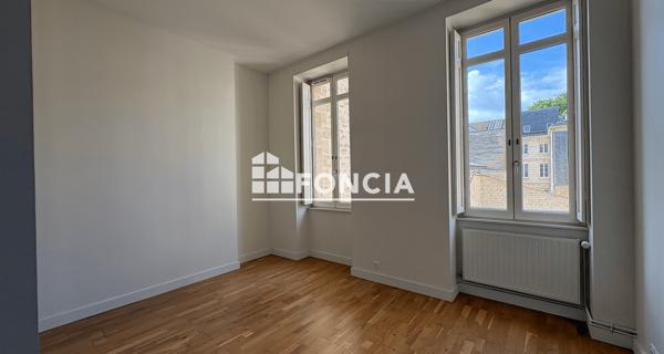 À vendre Appartement 3 pièces 74.06 m² - Bordeaux 33000