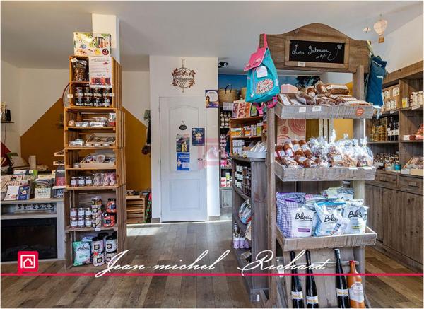 Maison Cour Cheverny 5 pièce(s) 145 m2