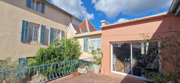 Maison de 415 m²