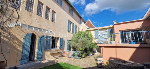 Maison de 415 m²