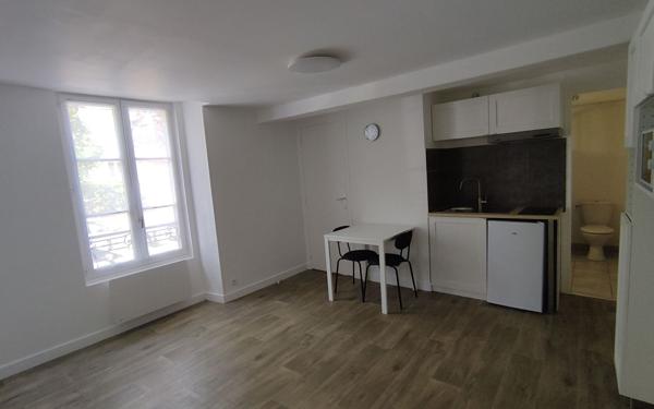 Appartement à louer    1 pièce • 26 m2 Nemours