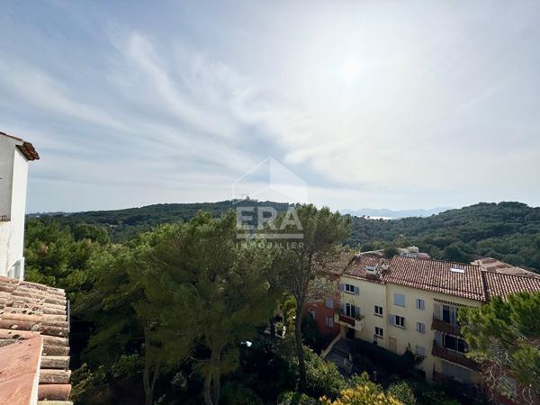 Mougins, location 5 pièces meublé.