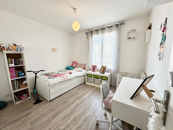 Mougins, location 5 pièces meublé.