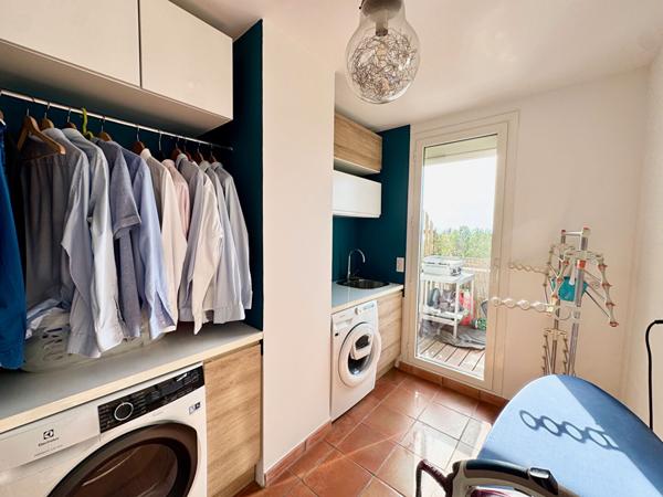 Mougins, location 5 pièces meublé.