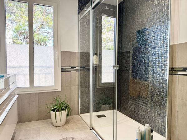 Mougins, location 5 pièces meublé.