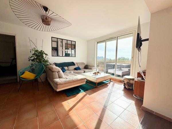 Mougins, location 5 pièces meublé.