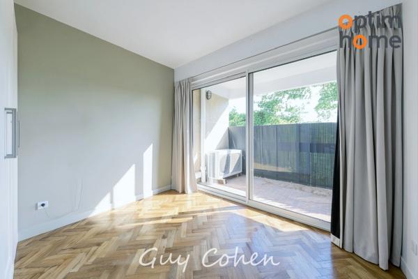 T4 DE 98 m2 STANDING EN RDJ PROCHE CENTRE VILLE