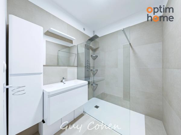 T4 DE 98 m2 STANDING EN RDJ PROCHE CENTRE VILLE
