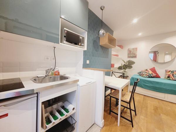 Paris (75018) Au calme absolu, en parfait était