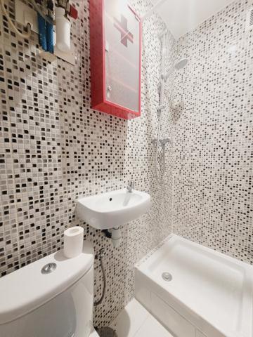 Paris (75018) Au calme absolu, en parfait était