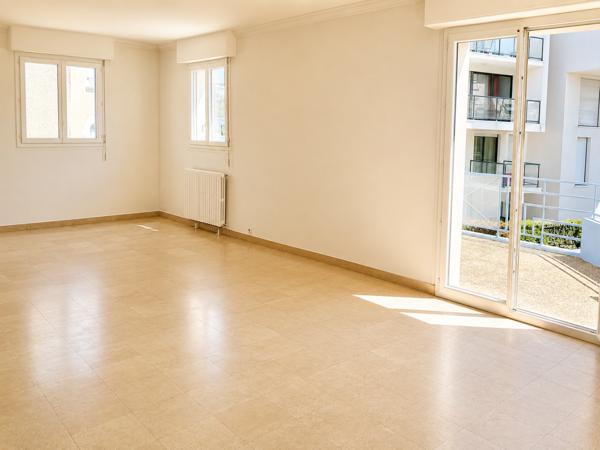 Immeuble 234.75 m² 1 etage(s)
