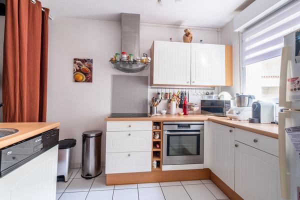 LUMINEUX 4 PIECES AVEC TERRASSE