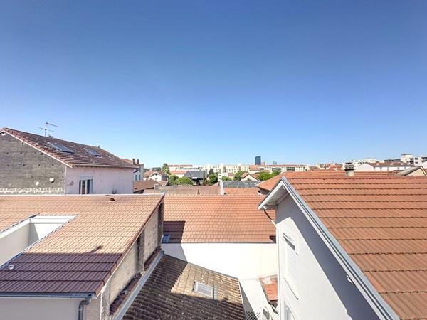 Appartement / Maison de ville triplex en Monopropriété Lyon 3 Montchat 5 pièces 125m2 avec terrasse de 25m²