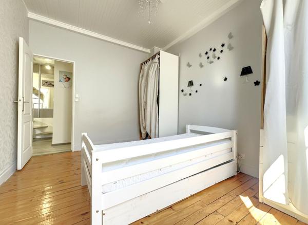 Appartement / Maison de ville triplex en Monopropriété Lyon 3 Montchat 5 pièces 125m2 avec terrasse de 25m²