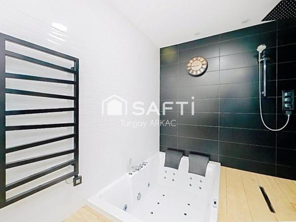 Maison familiale clé en main avec piscine, double garage