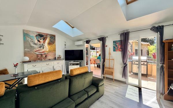 Appartement à vendre    2 pièces • 49,39 m2 Nice