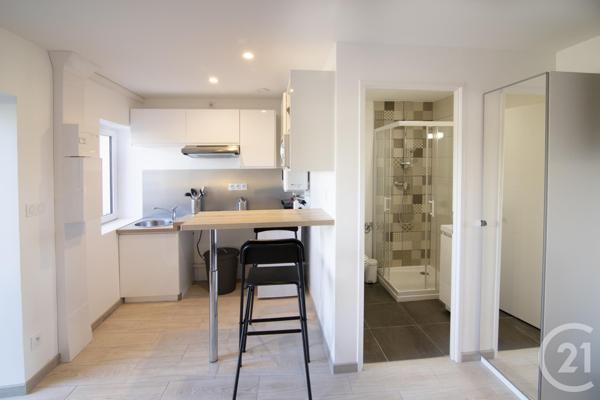 Immeuble à vendre  74 m2 MONTLUCON - 03