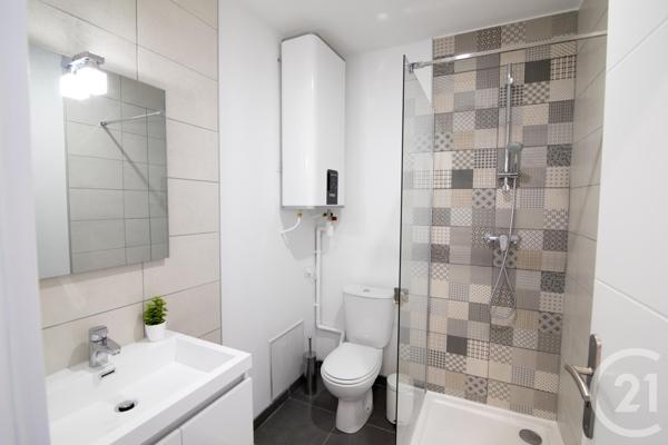 Immeuble à vendre  74 m2 MONTLUCON - 03