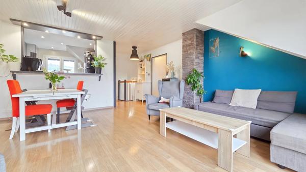 Superbe T4 lumineux avec vue Mont-Blanc, jardin et stationnements