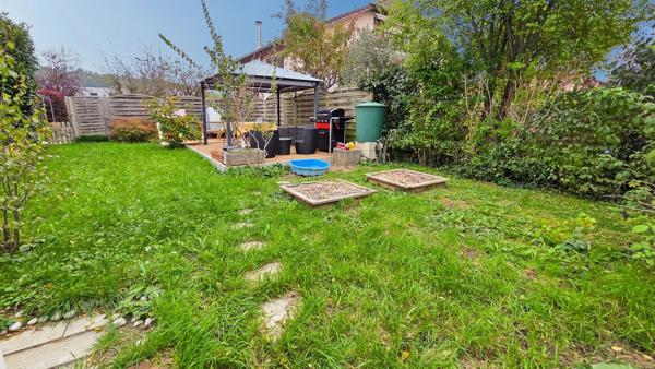 Superbe T4 lumineux avec vue Mont-Blanc, jardin et stationnements