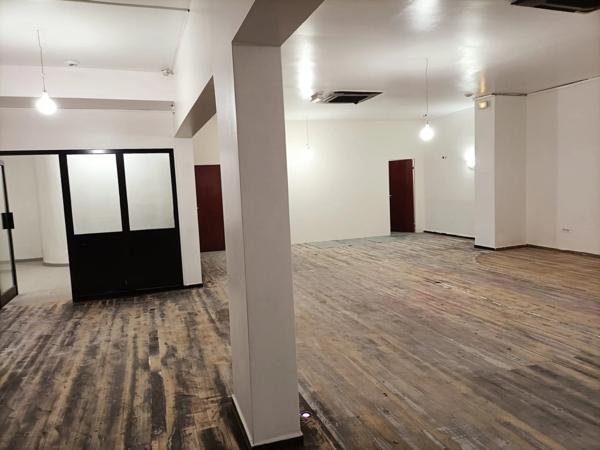 Immobilier Ivry-sur-Seine (94200) – Local commercial 255m2 – 3 500 €