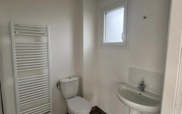 Maison à louer    4 pièces • 100,47 m2 Notre-Dame-de-Gravenchon