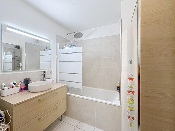 Appartement Miramas type 3 avec jardin place de parking