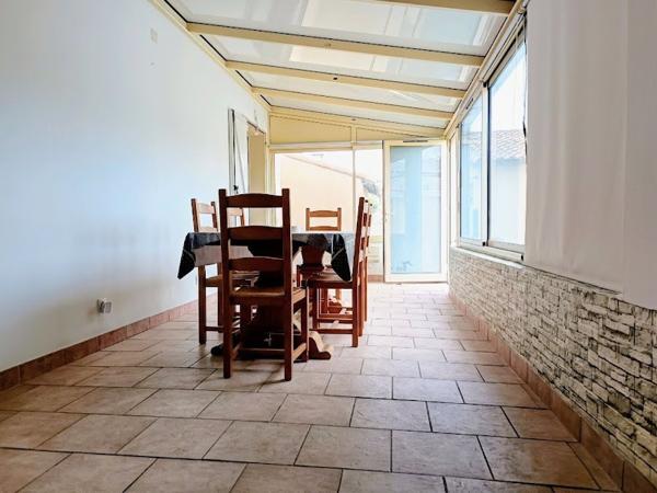 Maison avec fort potentiel, jardin piscinable et panneau solaire