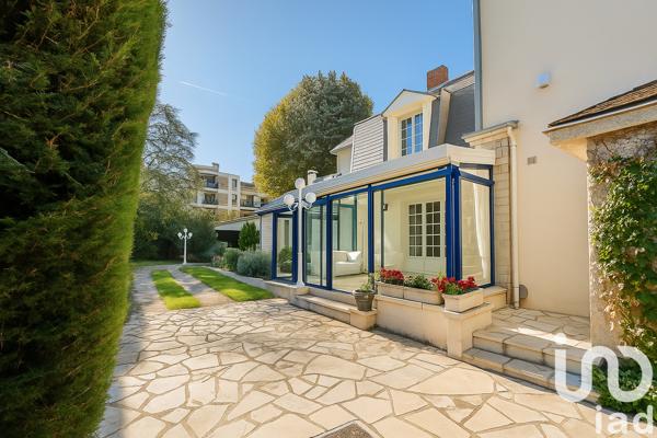 Maison à vendre 7 pièces 176 m² Saint-Maur-des-Fossés