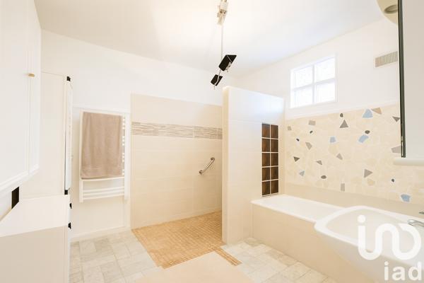 Maison à vendre 7 pièces 176 m² Saint-Maur-des-Fossés